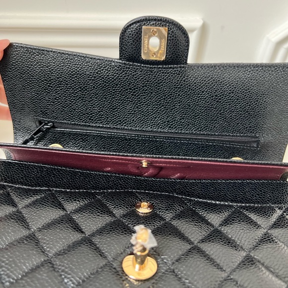 —SOLD—CHANEL M CLASSIC CAVIAR DOUBLE FLAP - Picture 6 of 8